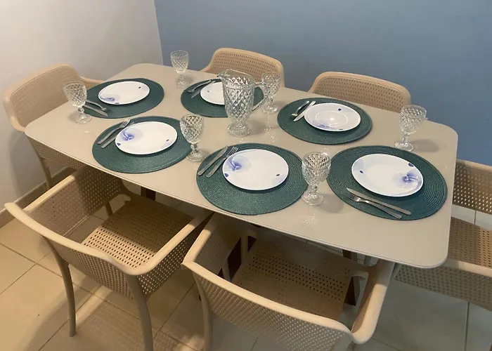 Residencial Lembongan / Apartamento Para Aluguel Ubatuba